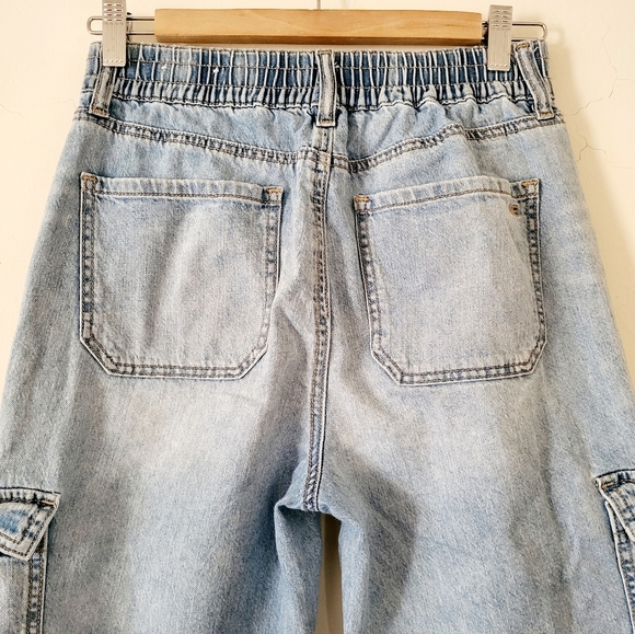 American Eagle Outfitters Light Wash Denim Jogger Pants Size 2 - Picture 13 of 16